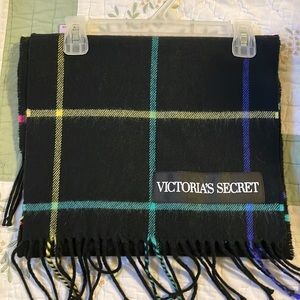VS Colored Stripes Scarf